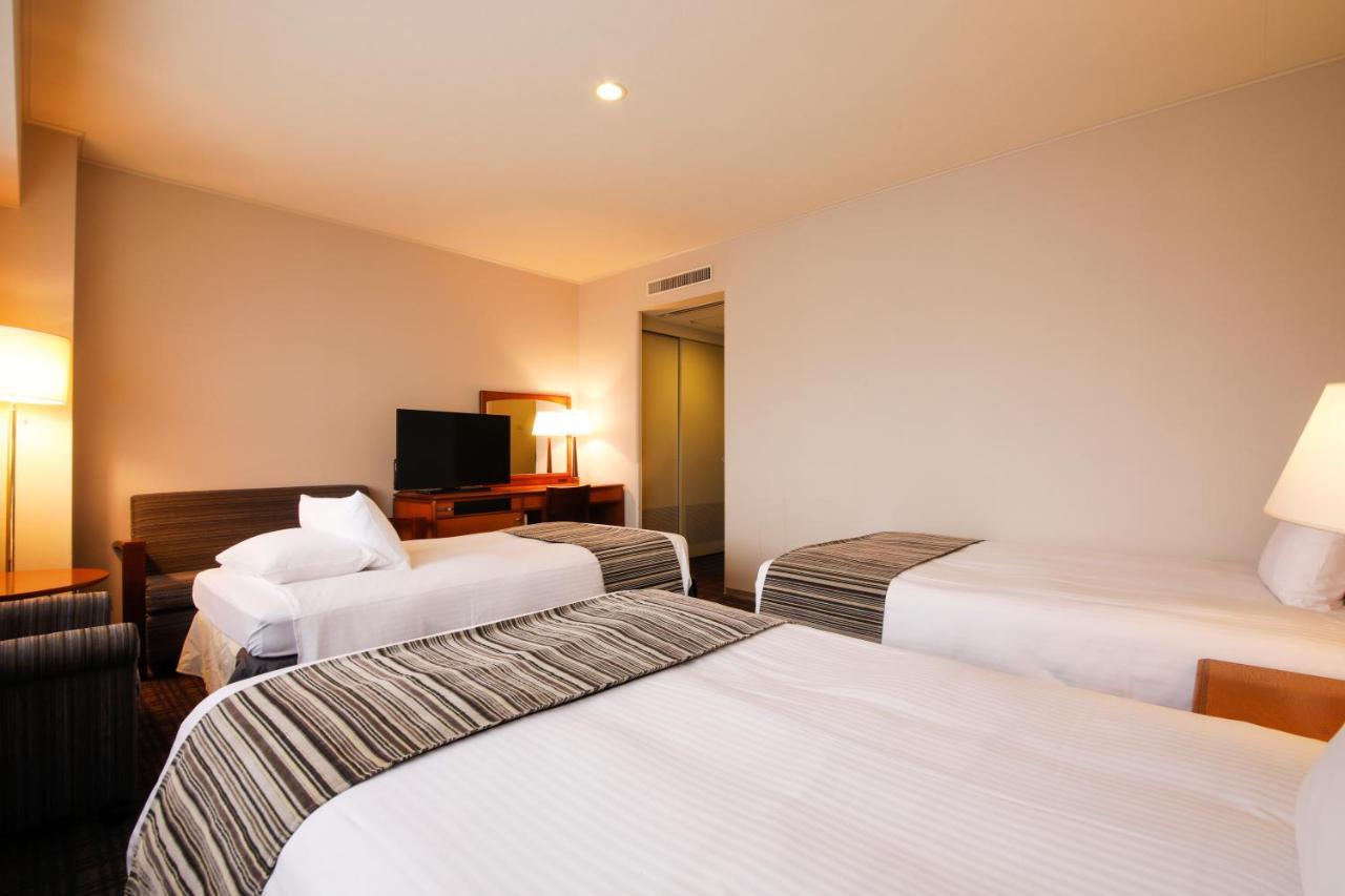 Hotel Nikko Himeji Bagian luar foto